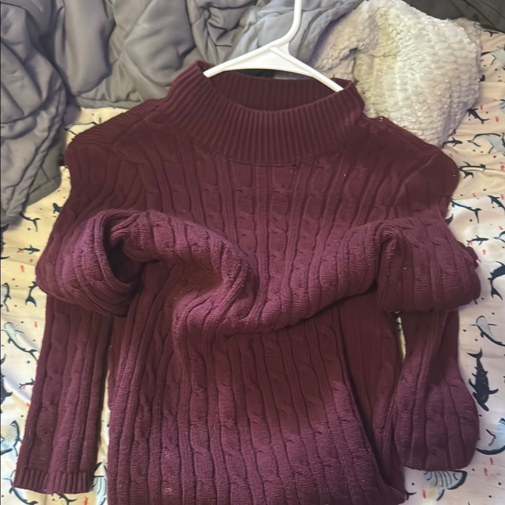 Hollister Maroon Cable Knit Turtleneck Sweater